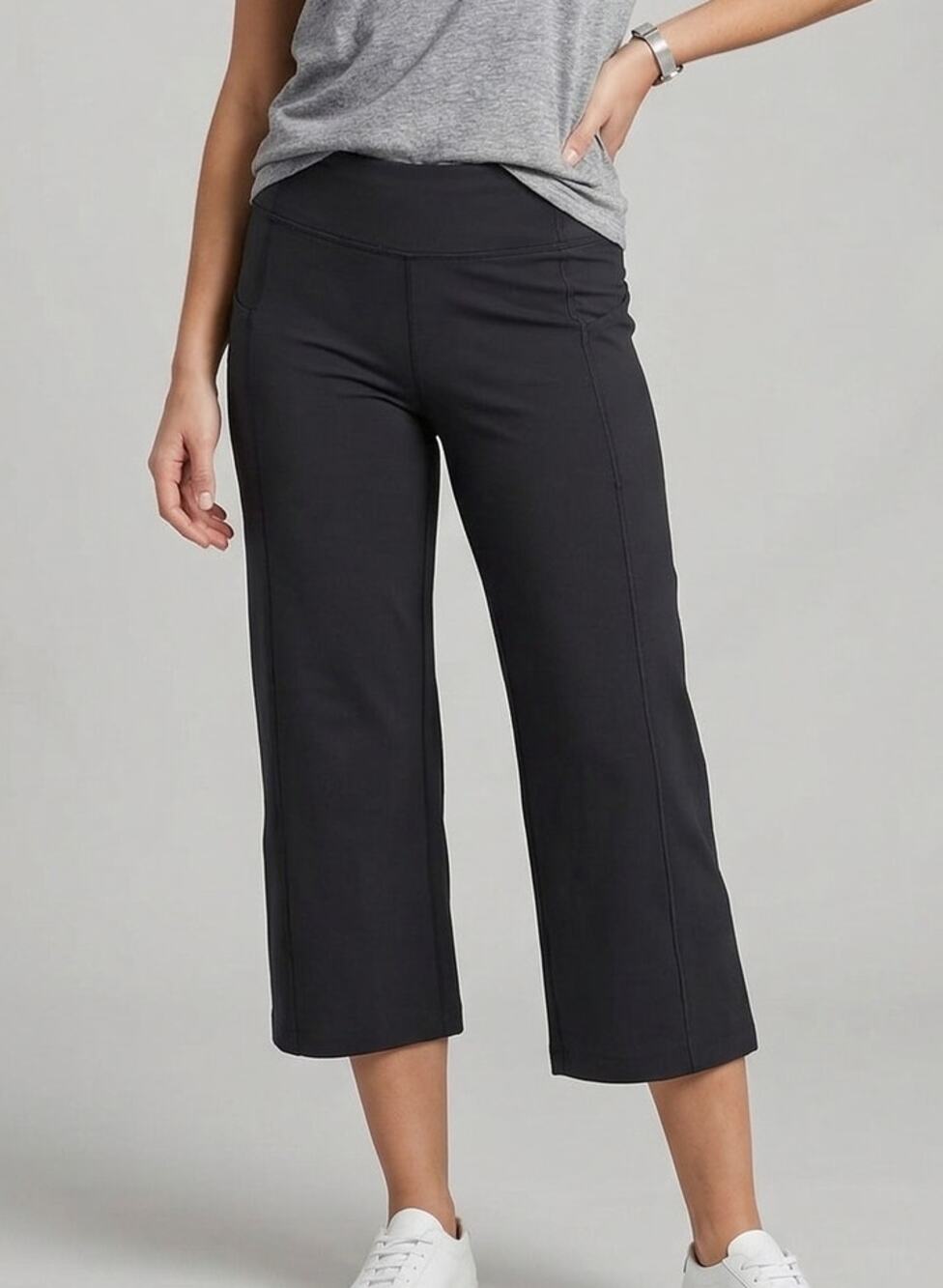 Energy Zone Performance S 4-6 Polyester Spandex Black Capri Athletic Pants